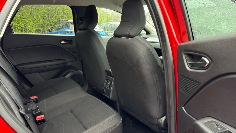 Renault Captur 1.0 TCE 100 Iconic 5dr Petrol Hatchback